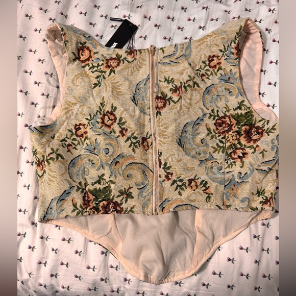 Vintage looking crop top - Picture 2 of 2